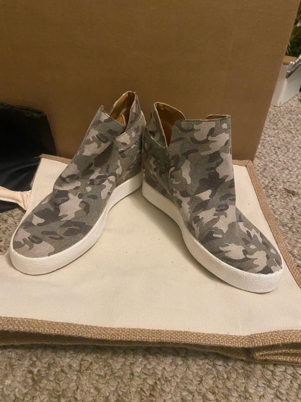 Pink Lily Women's Green Camo Slip-On Wedge Sneakers